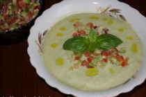 Supa rece de castravete cu avocado