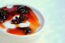 Culinariada primavaratica: crema de iaurt in sos de cirese