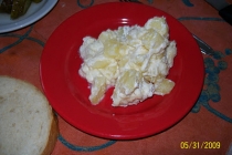 Cartofi cu sos de brânză