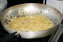delicatese: spaghetti con angulas
